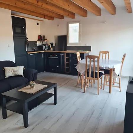 Holiday home Maison Classee 2 Etoiles Proche Du Du Salagou *