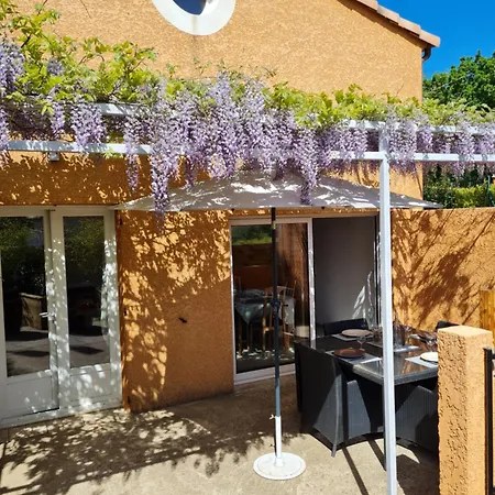 Holiday home Maison Classee 2 Etoiles Proche Du Du Salagou Clermont-l'Herault